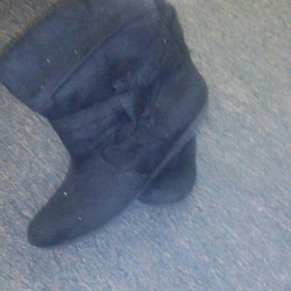 Ankle flat booties